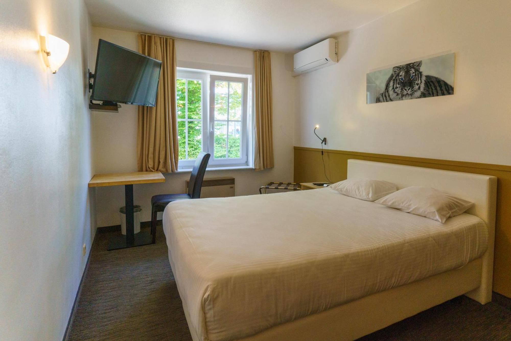 St-Janshof Hotel Waregem Exterior foto